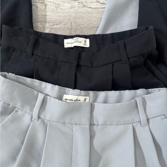 Bundle Abercrombie & Fitch Pleated Pants - Picture 4 of 6